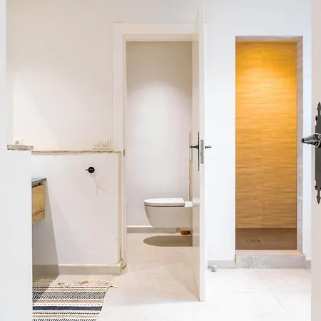 Villa Capricho Front Golf Pool Views