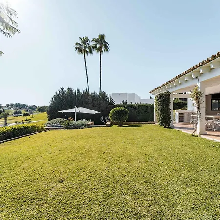 Capricho Front Golf Pool Views