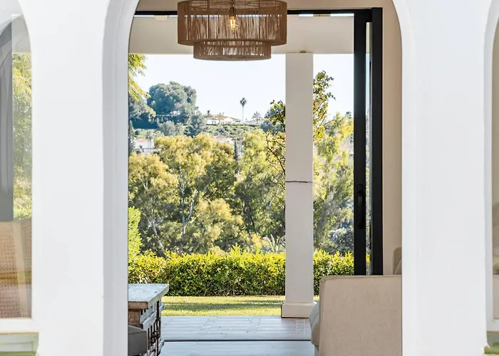 Villa Capricho Front Golf Pool Views *