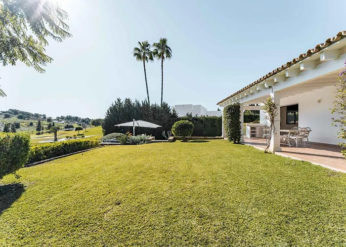 Capricho Front Golf Pool Views