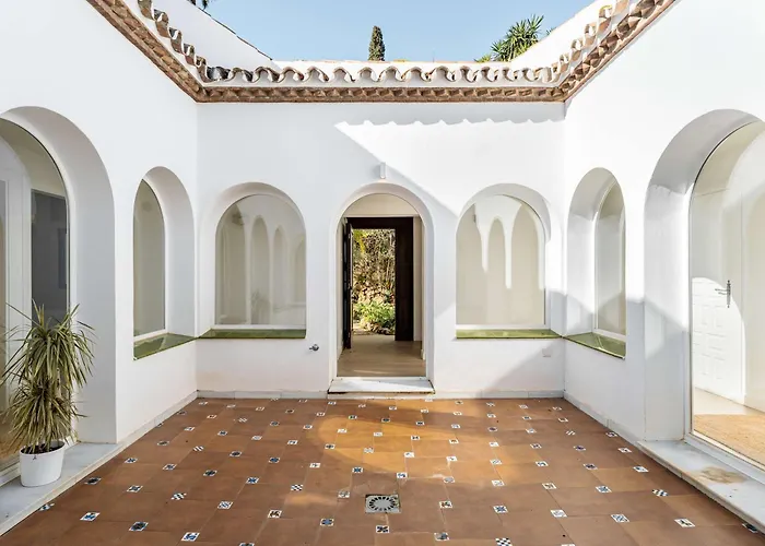 Capricho Front Golf Pool Views Villa *