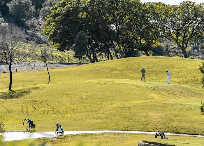 Capricho Front Golf Pool Views Естепона